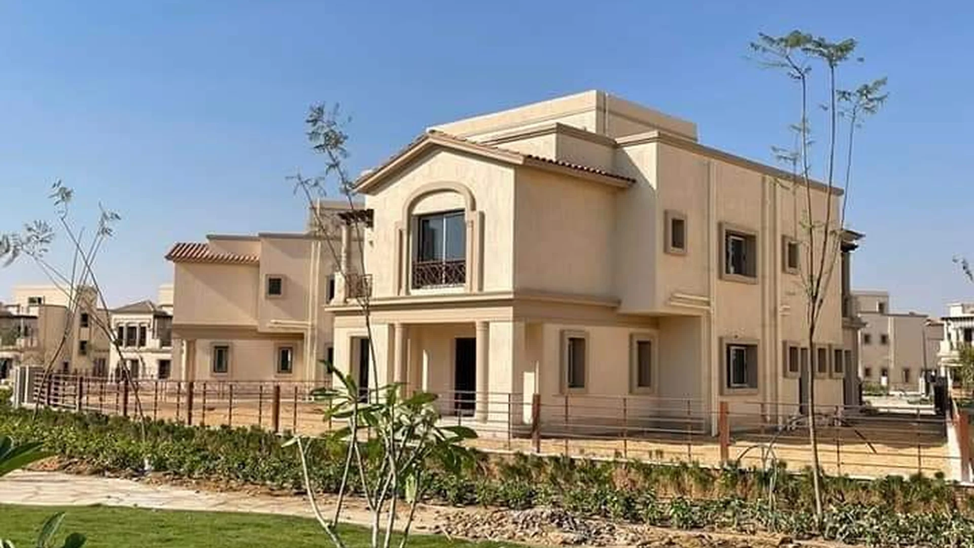 Captivating Luxury Living in Madinaty Exclusive Compound with Unique Designs and Amenities