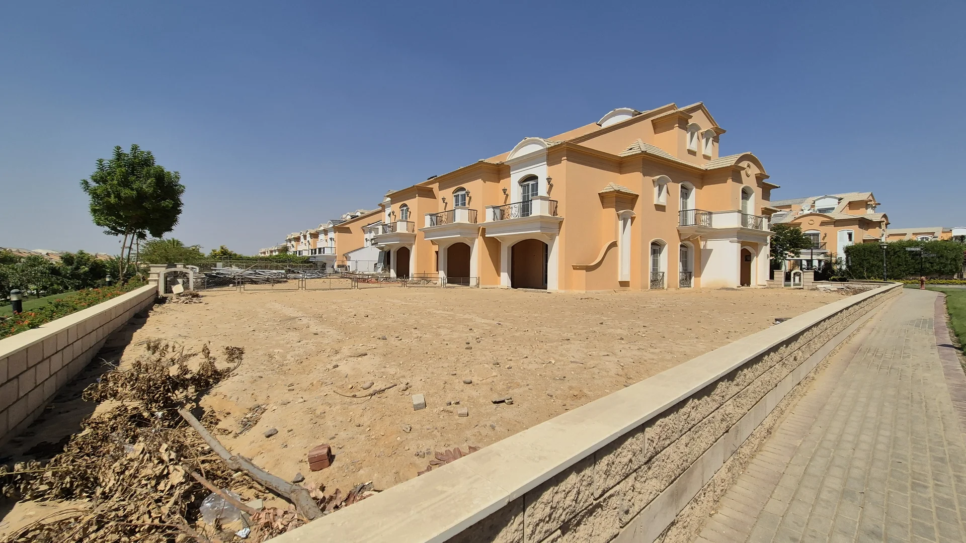 Townhouse Corner 560m