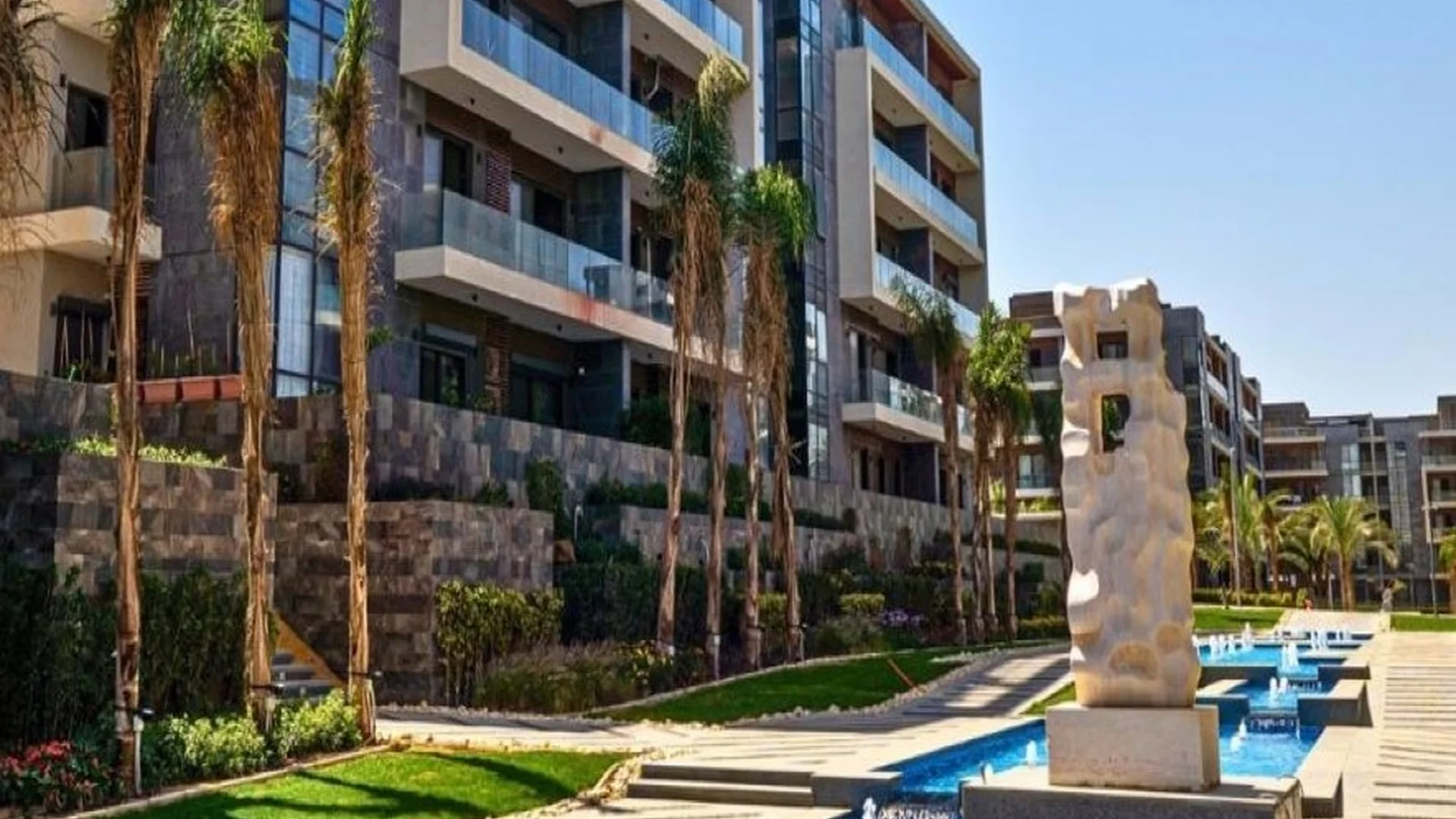 ready to move apt prime location prime facilities under market price