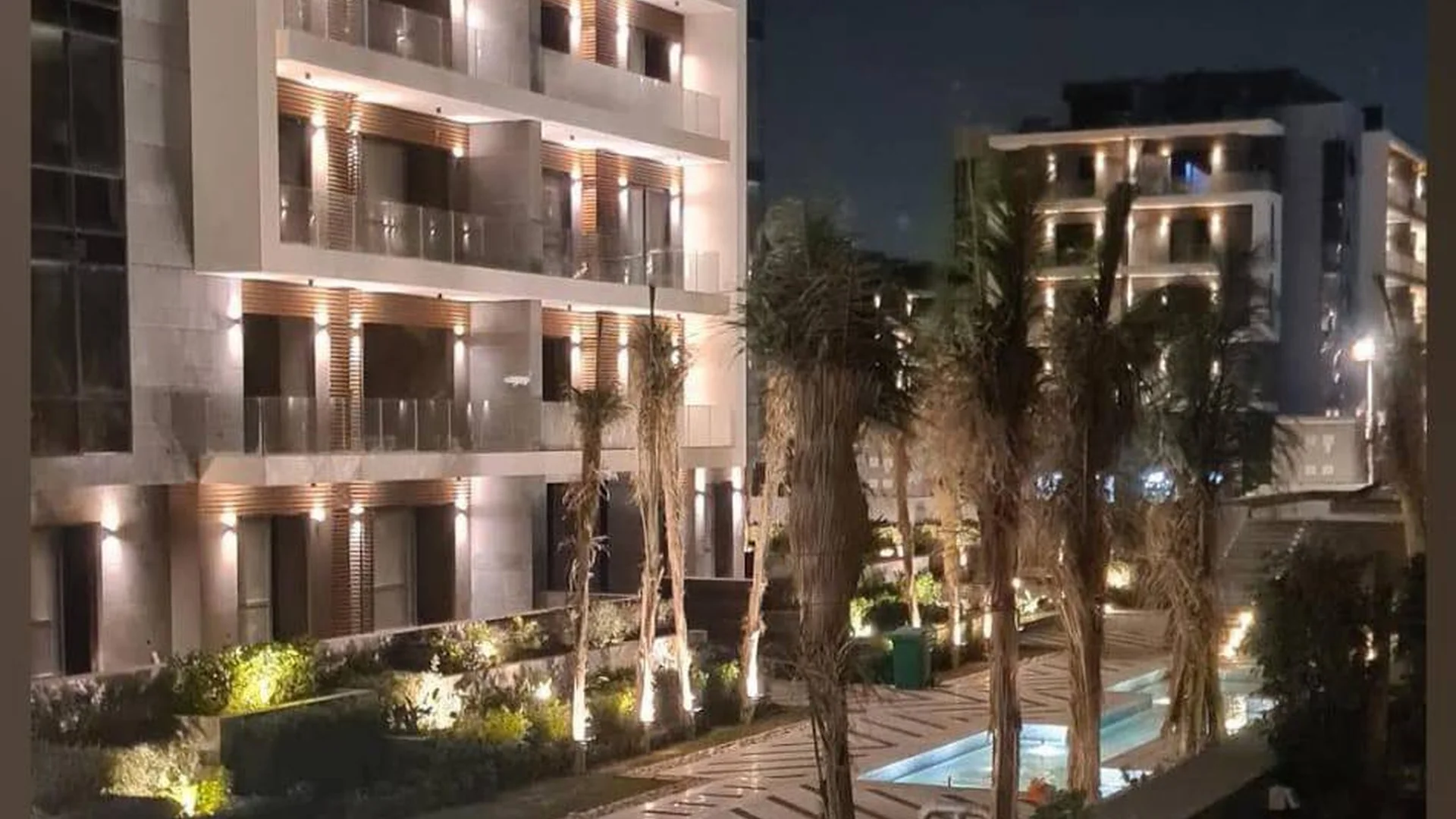 ready to move apt prime location prime facilities under market price