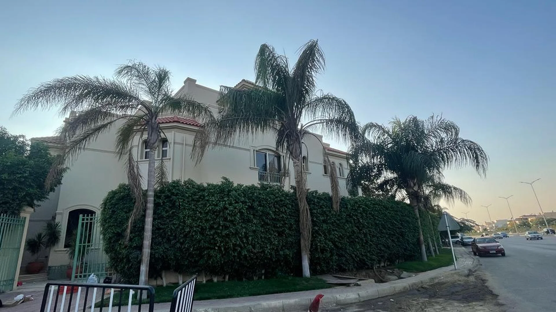 Twin Luxury Living at Al Patio 2 Exclusive Five Bedroom Compound with Unique Designs