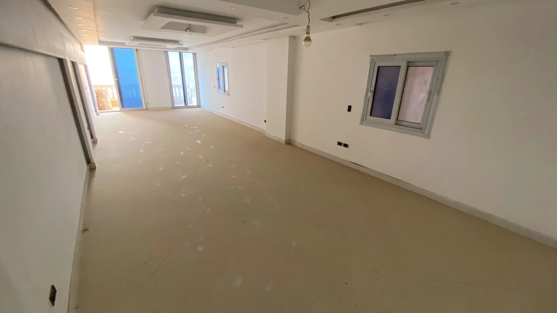 Apartment for sale, 200 sq m, fully finished, super deluxe, third floor, first gate, Hadayek Al Ahram, for 3,350,000