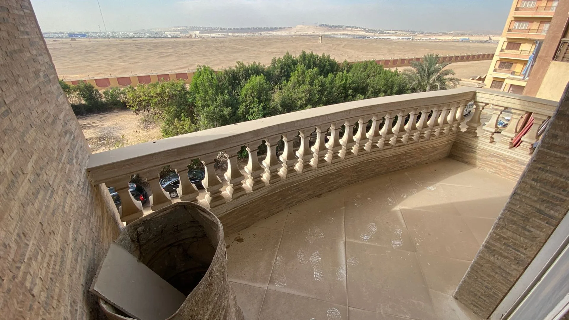 Apartment for sale, 200 sq m, fully finished, super deluxe, third floor, first gate, Hadayek Al Ahram, for 3,350,000