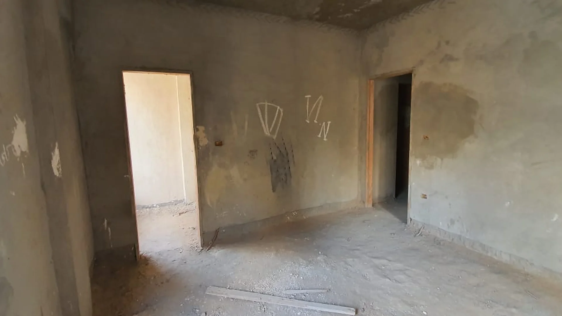 Modern Family Oasis at Al Andalus with Luxurious Amenities and Unique Designs